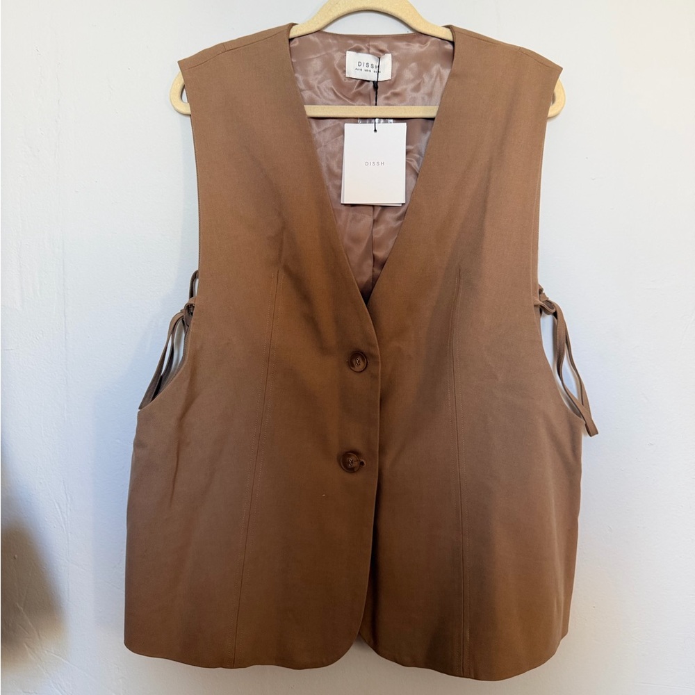 Dissh vest top